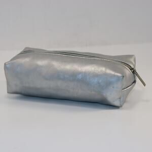La Prairie Silver Cosmetic Makeup Bag – Metallic Zip Pouch